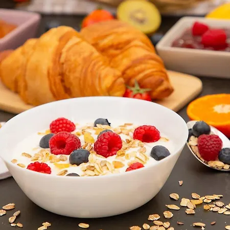 - The Niu, Dwarf Schoeneberg By Ihg برلين