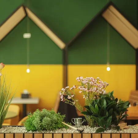 - The Niu, Dwarf Schoeneberg By Ihg 3*