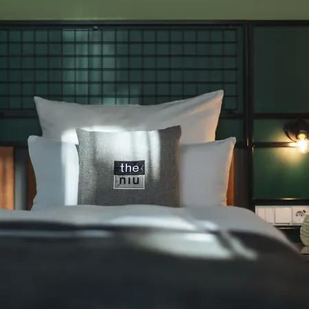 - The Niu, Dwarf Schoeneberg By Ihg Hotel