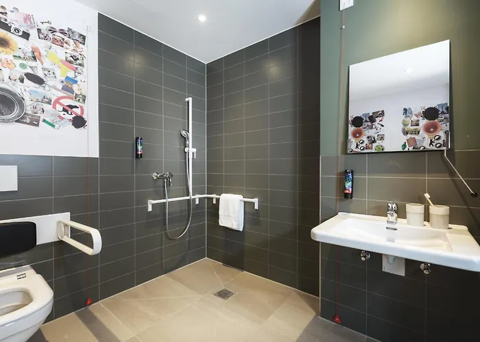 - The Niu, Dwarf Schoeneberg By Ihg 3*