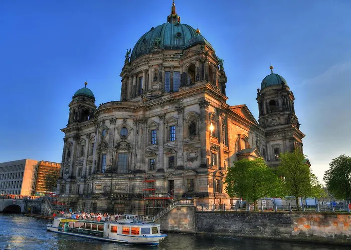 - The Niu, Dwarf Schoeneberg By Ihg 3* Berlin