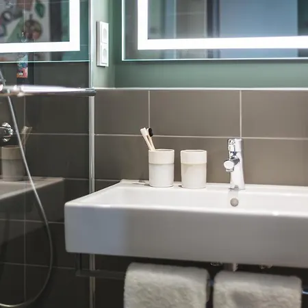 - The Niu, Dwarf Schoeneberg By Ihg Ξενοδοχείο 3*