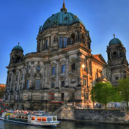 - The Niu, Dwarf Schoeneberg By Ihg 3* Berlin
