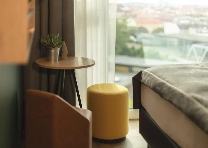 - The Niu, Dwarf Schoeneberg By Ihg Берлин