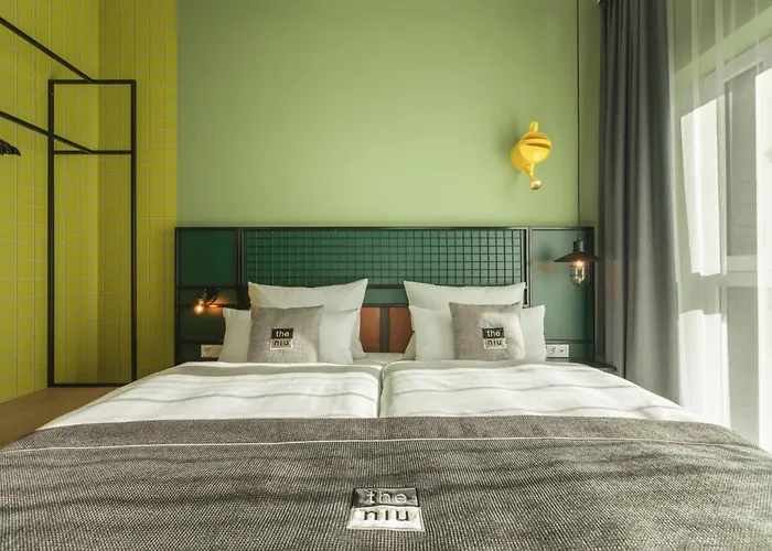 - The Niu, Dwarf Schoeneberg By Ihg Отель