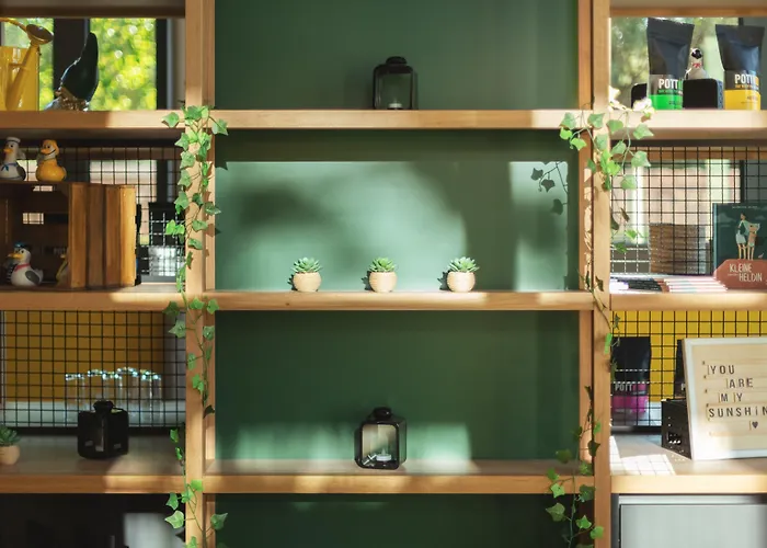 - The Niu, Dwarf Schoeneberg By Ihg 3* Берлин