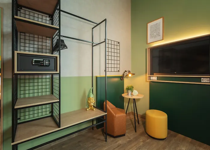 - The Niu, Dwarf Schoeneberg By Ihg Отель